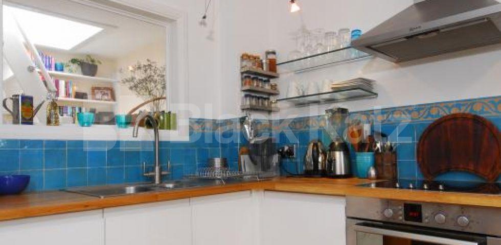 			MUST SEE!, 1 Bedroom, 1 bath, 1 reception Flat			 Goldney Road, Maida Vale